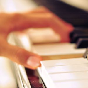 吃少妇奶头一丝不挂裸体
